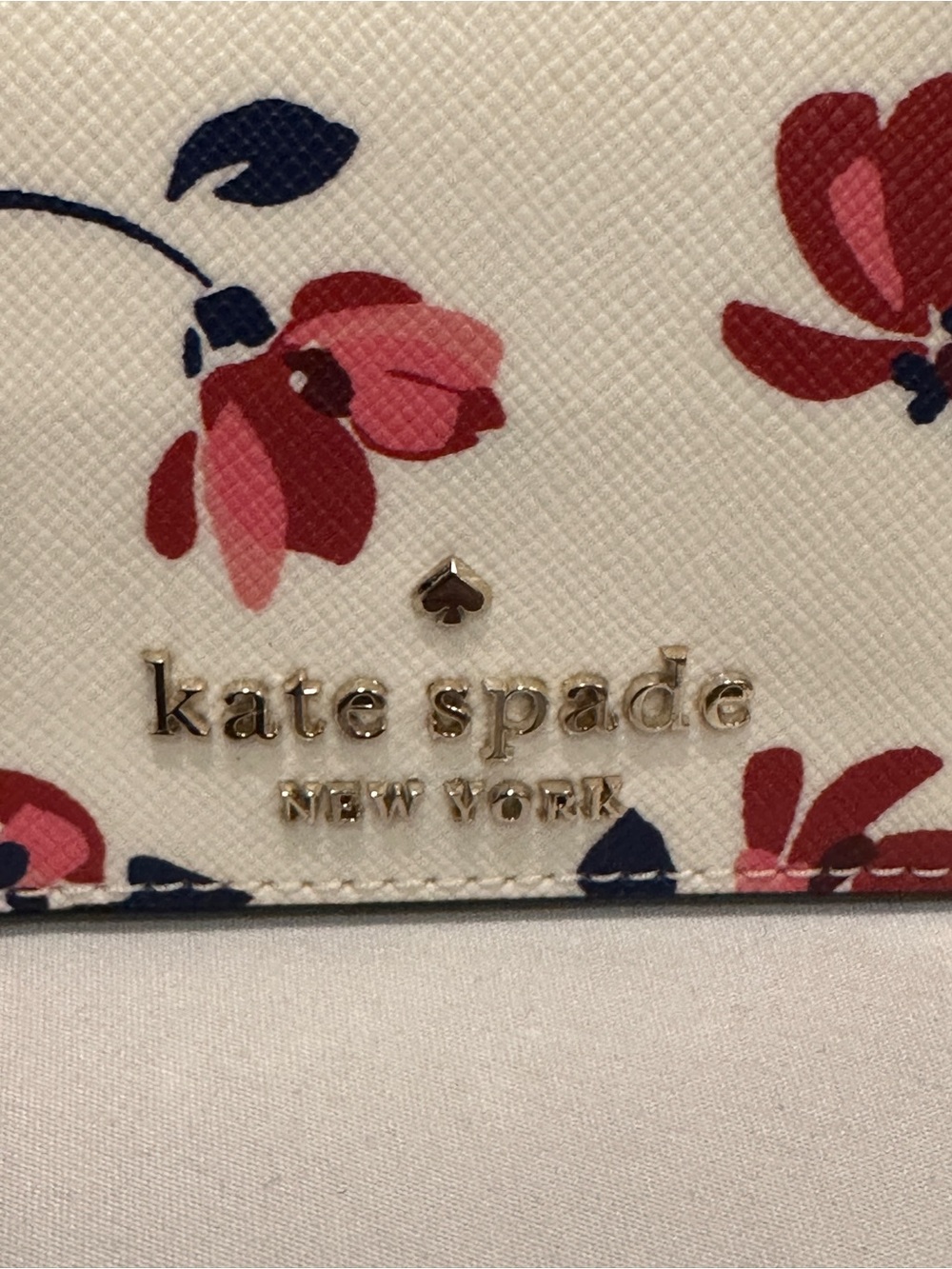 kate spade White Floral Zip Around Compact Wallet NWT&Box - Picture 16 of 16